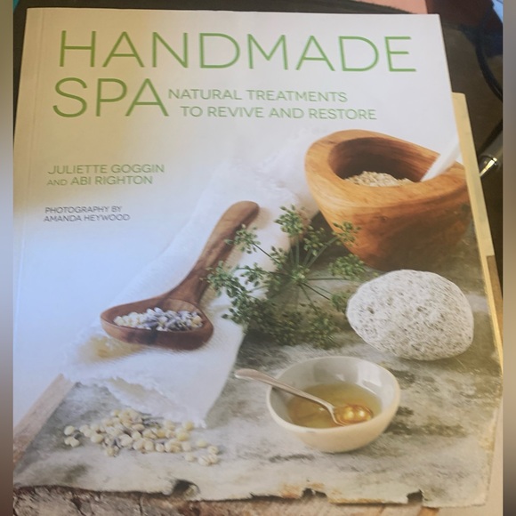 Handmade, spa, natural treatments to revive and restore book - Picture 1 of 6
